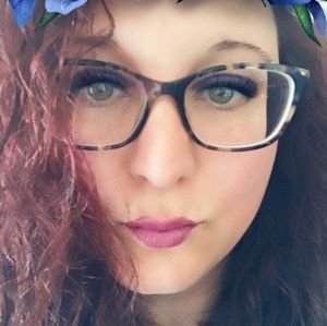 Meet your Posher, Jillian